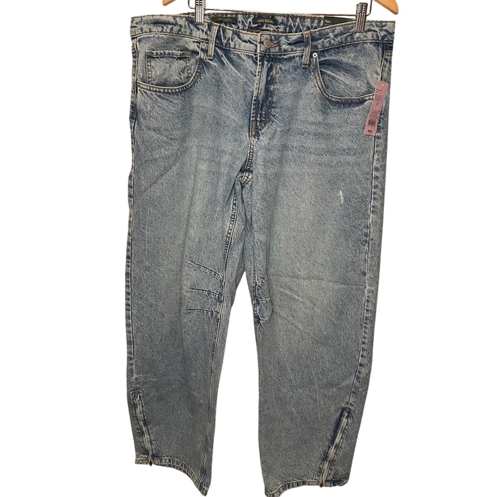 Wild Fable Womens Jeans Light Wash Low Rise Barrel Leg Zipper Ankle Size 16‎